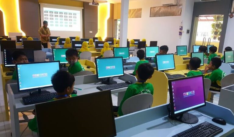 User Management System di LMS